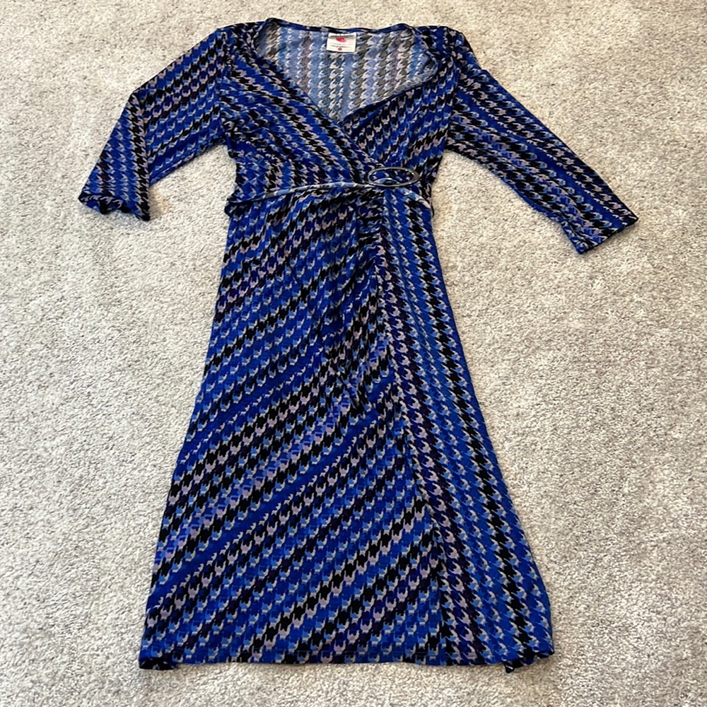Two Hearts by Destination Maternity size small patterned wrap maternity dress